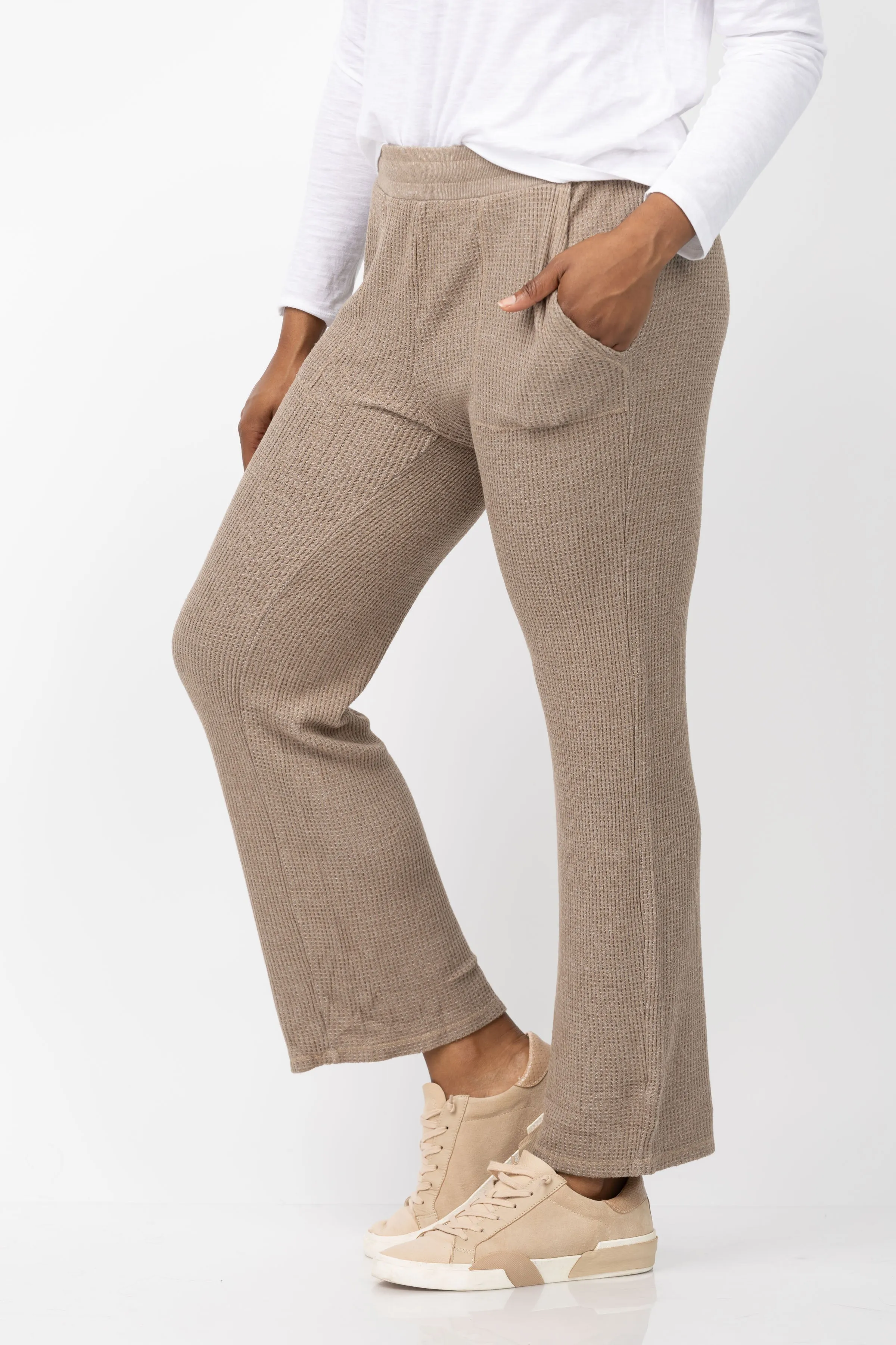 Dylan Weekend Pant in Light Olive