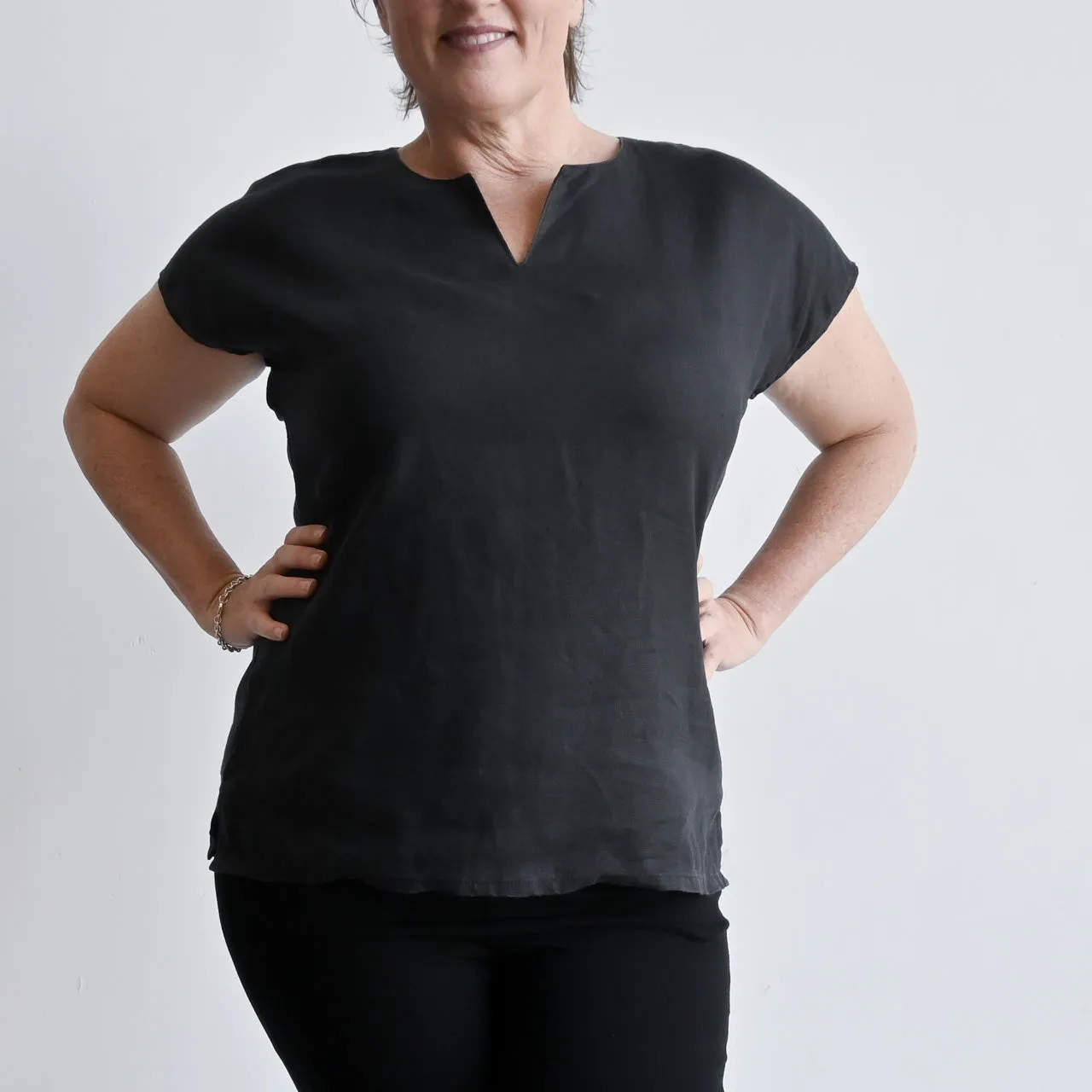 Kobomo Linen Sari Top - Charcoal Black