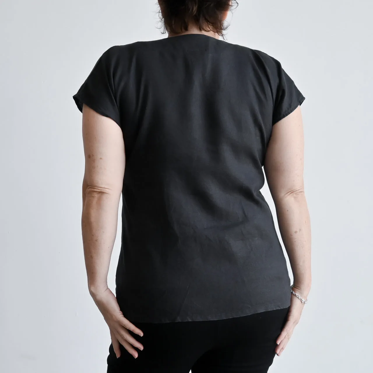 Kobomo Linen Sari Top - Charcoal Black