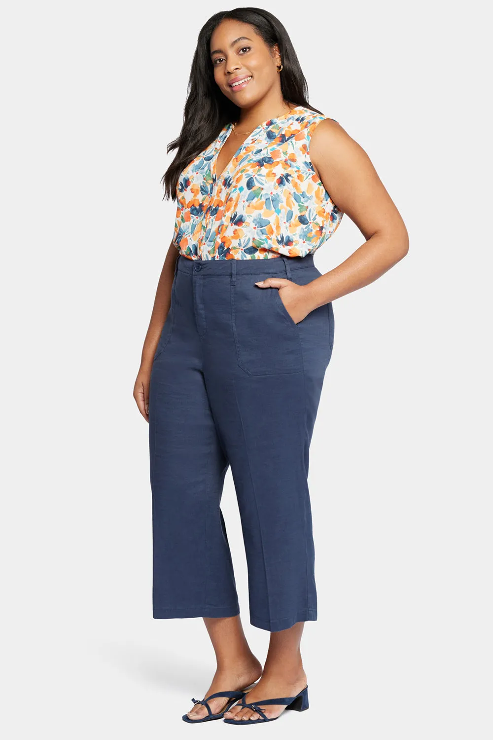 Wide Leg Cargo Capri Pants In Plus Size - Oxford Navy