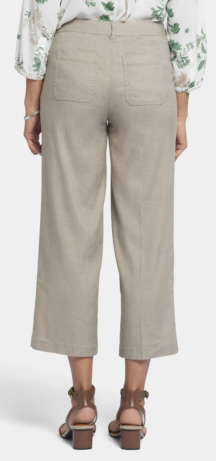 Wide Leg Cargo Capri Pants In Stretch Linen | Saddlewood